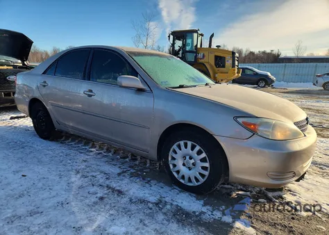 2002 Toyota Camry Le from USA, damaged, VIN 4T1BE30K92U065417